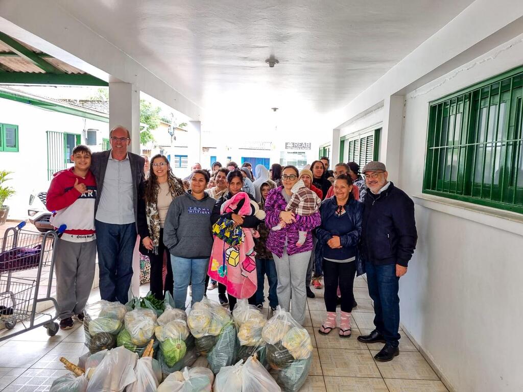 TORRES: PROGRAMA DE AQUISIÇÃO DE ALIMENTOS DISTRIBUI 100 CESTAS COM PRODUTOS DA AGRICULTURA FAMILIAR