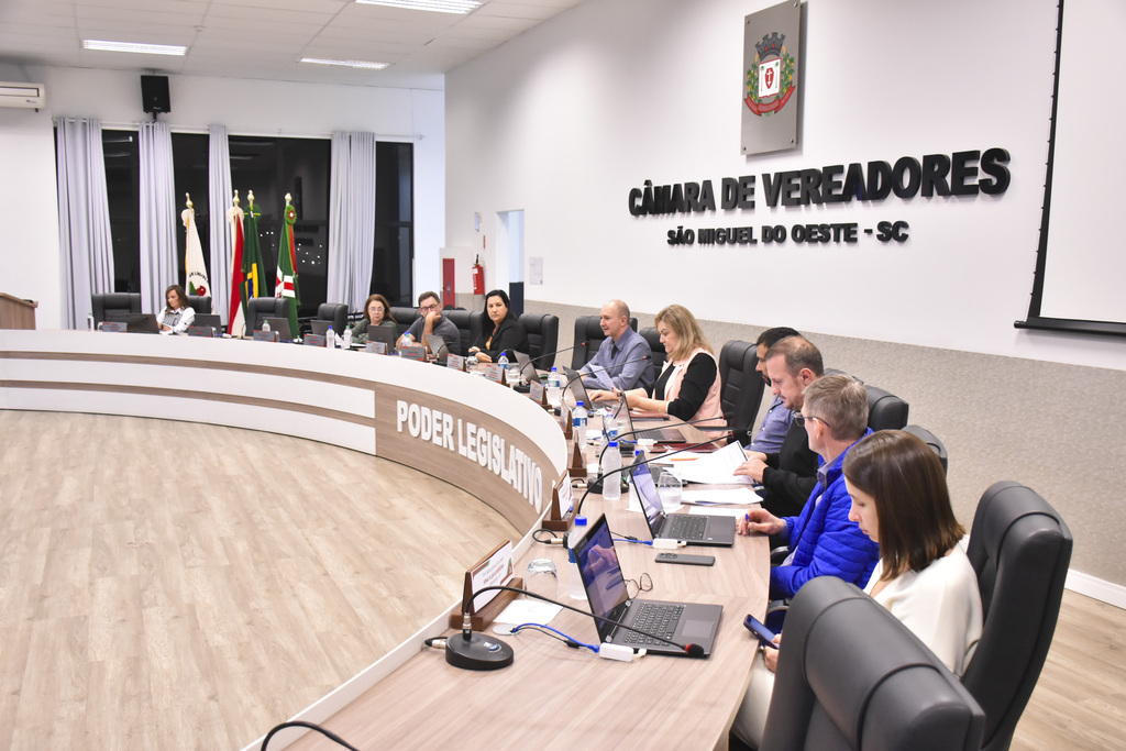 Projetos autorizam Município a apoiar entidades para realização da Faismo e do Liquida São Miguel