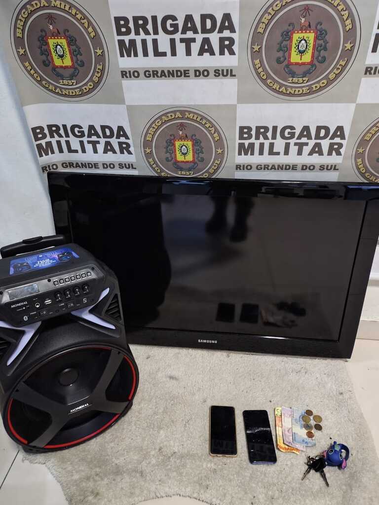 BRIGADA MILITAR PRENDE TRIO POR FURTO EM TORRES