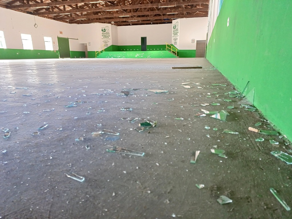 Parque Cambará foi alvo de vandalismo em Otacílio Costa