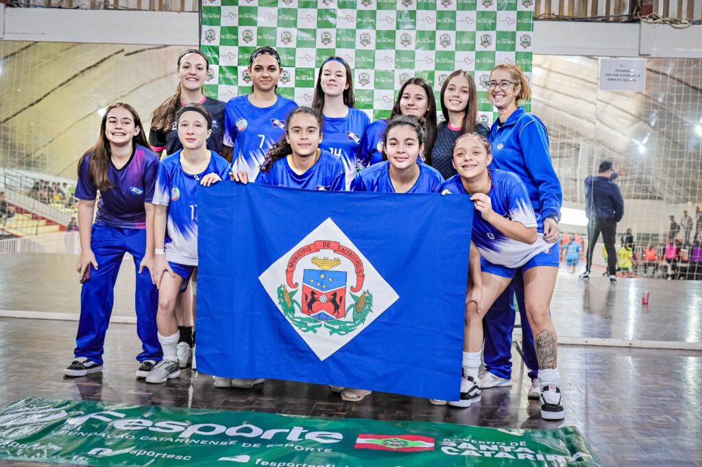 LACERDÓPOLIS CONQUISTA MEDALHA DE BRONZE NA OLESC MICRORREGIONAL
