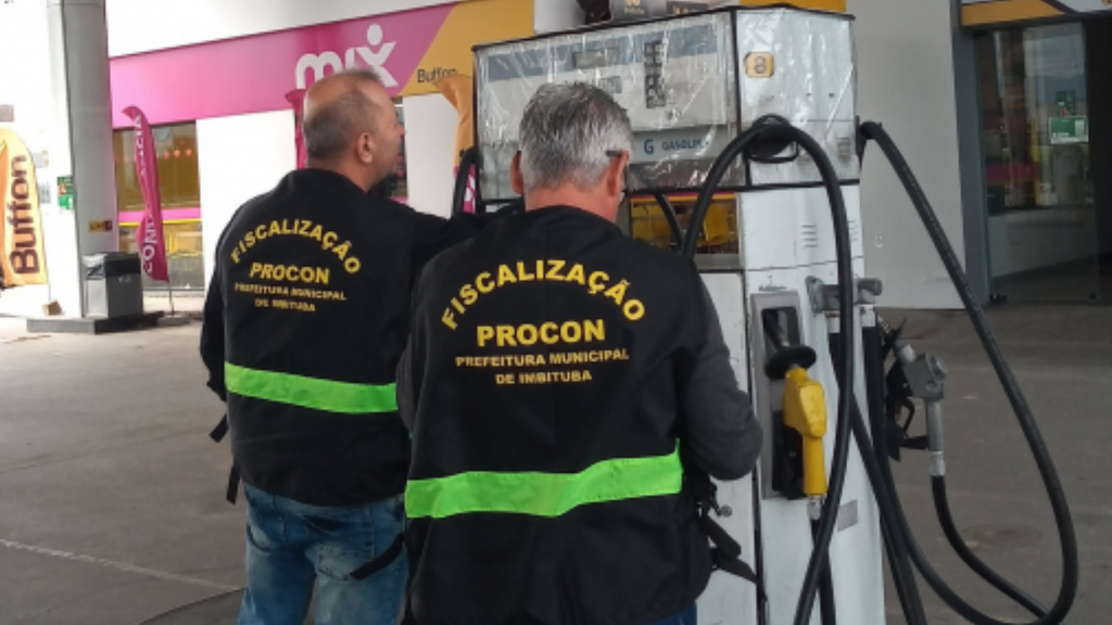 Gasolina chega a R$ 6,69 em Imbituba, aponta fiscalização do Procon