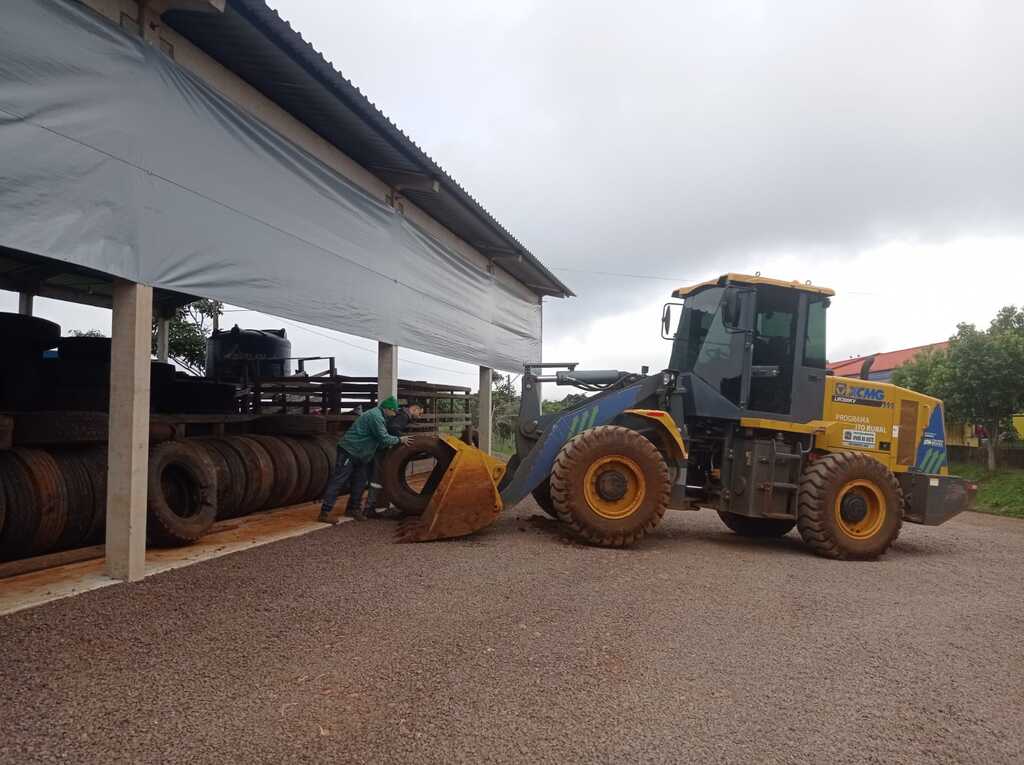 Iporã do Oeste realiza campanha e destina mais de 1.300 pneus para reciclagem