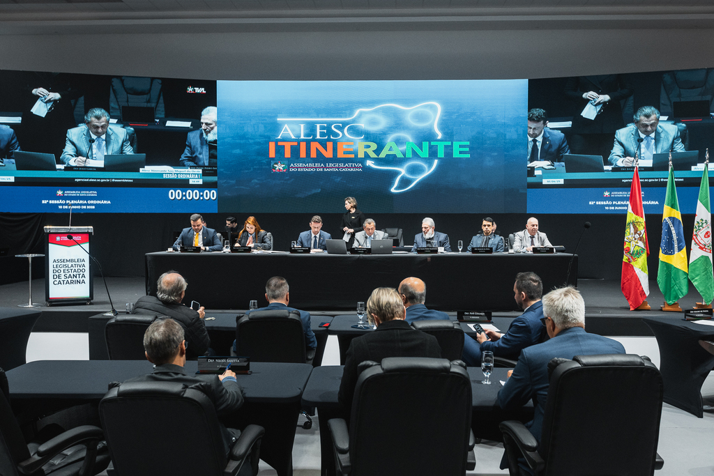 Aprovado PL que trata da circulação de máquinas agrícolas em SC