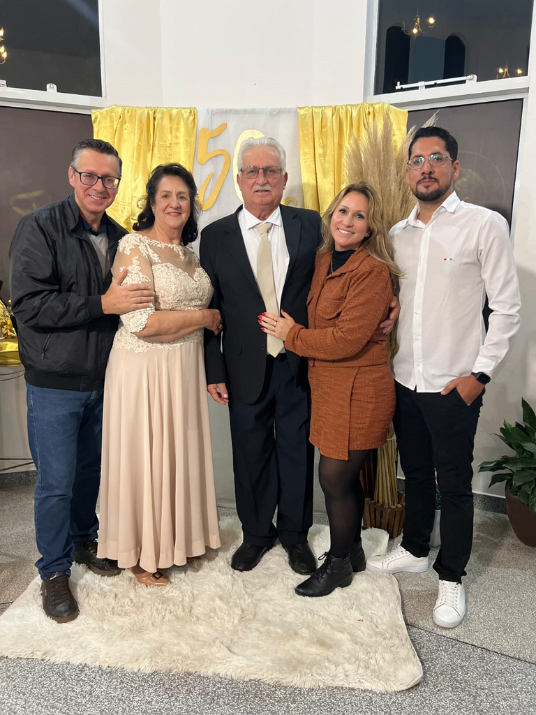 Toni e Ivone celebram 50 anos de casamento na comunidade de Vila Aparecida