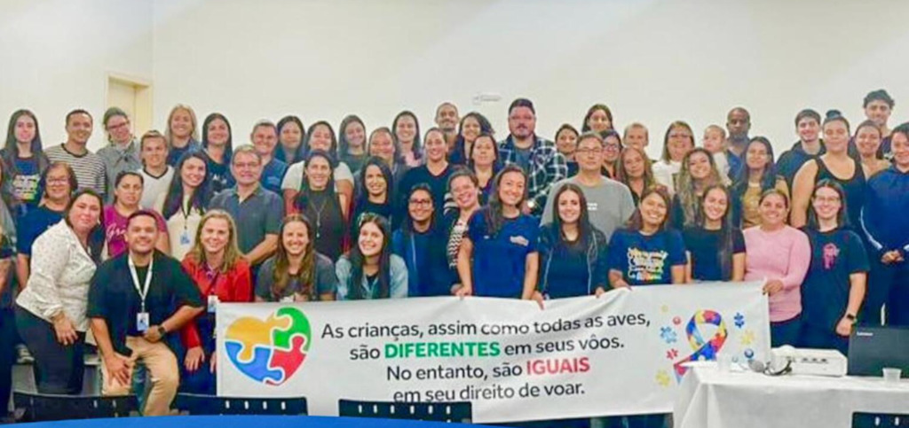 PREFEITURA DE PASSO DE TORRES REALIZA FORMAÇÃO PARA MONITORES DA EDUCAÇÃO ESPECIAL