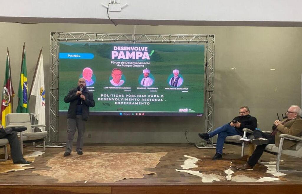 Fórum Desenvolve Pampa debateu desafios da campanha e fronteira oeste