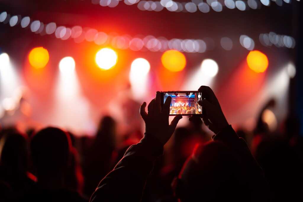 Regras para presença de menores se aplicam aos eventos paralelos