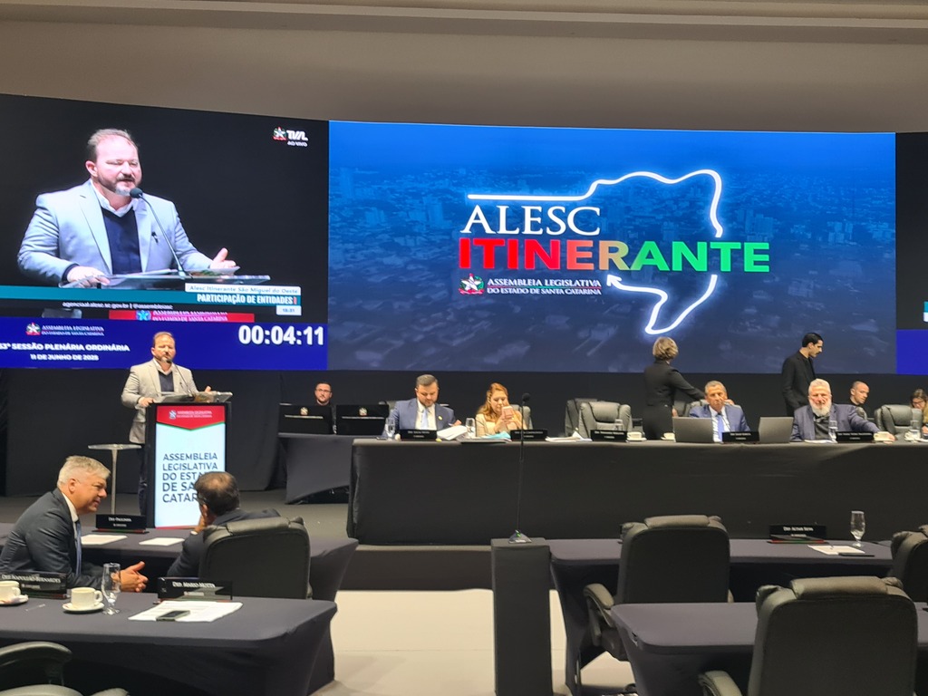 Entidades e lideranças destacam prioridades locais no Alesc Itinerante