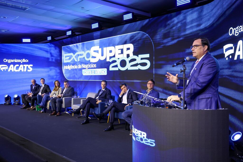 Governo de SC reforça incentivo ao setor supermercadista na abertura da Exposuper