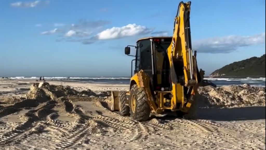 Imagem reprodução redes sociais - Fechamento da Barra de Ibiraquera gera revolta entre moradores e pescadores