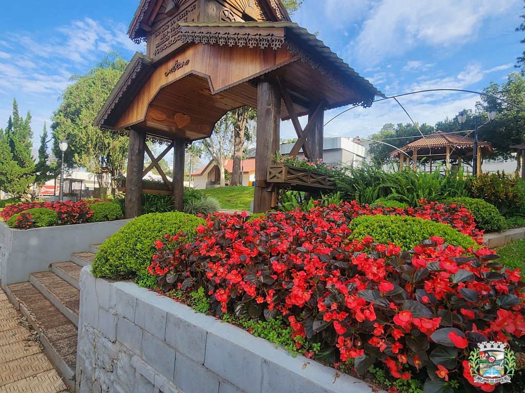Urbanismo remodela jardins na cidade de São João do Oeste