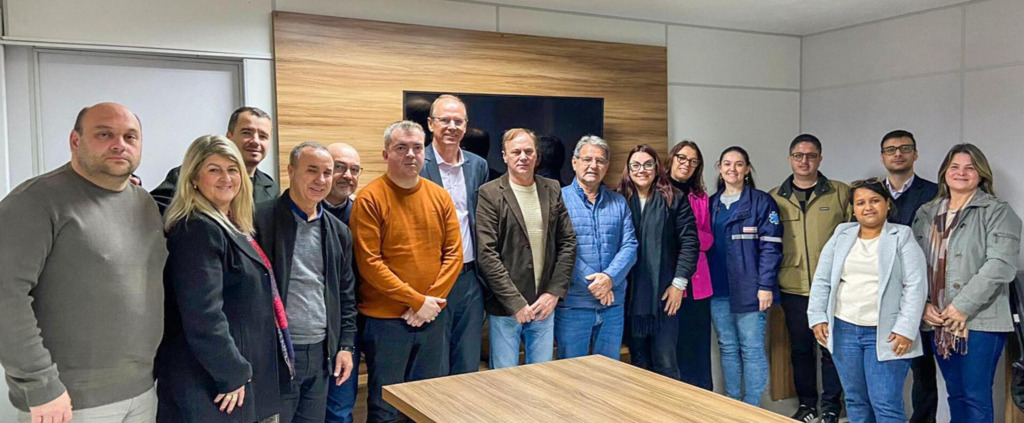LIDERANÇAS DO CIDIRUR SÃO RECEBIDAS PELO PREFEITO DELCI DIMER E VICE ANDRÉ POZZI EM TORRES