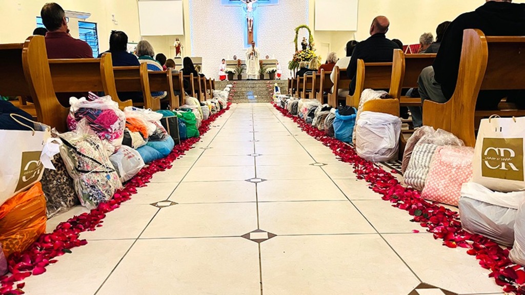 Mau tempo muda tradição de Corpus Christi na paróquia Santo Antônio