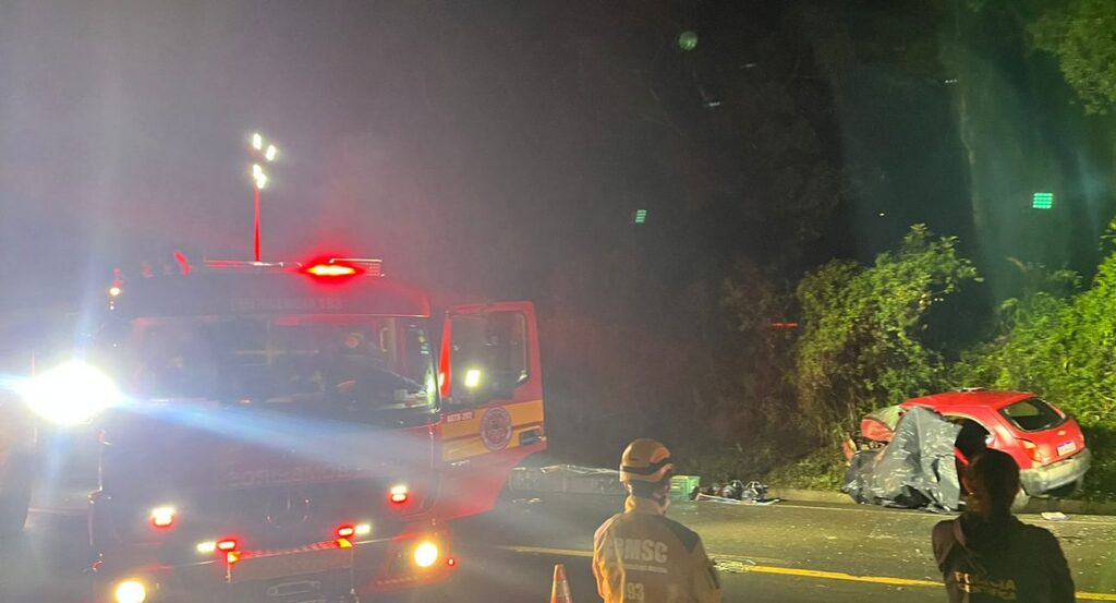 Colisão frontal na BR-280 em Canoinhas deixa uma vítima fatal e um ferido