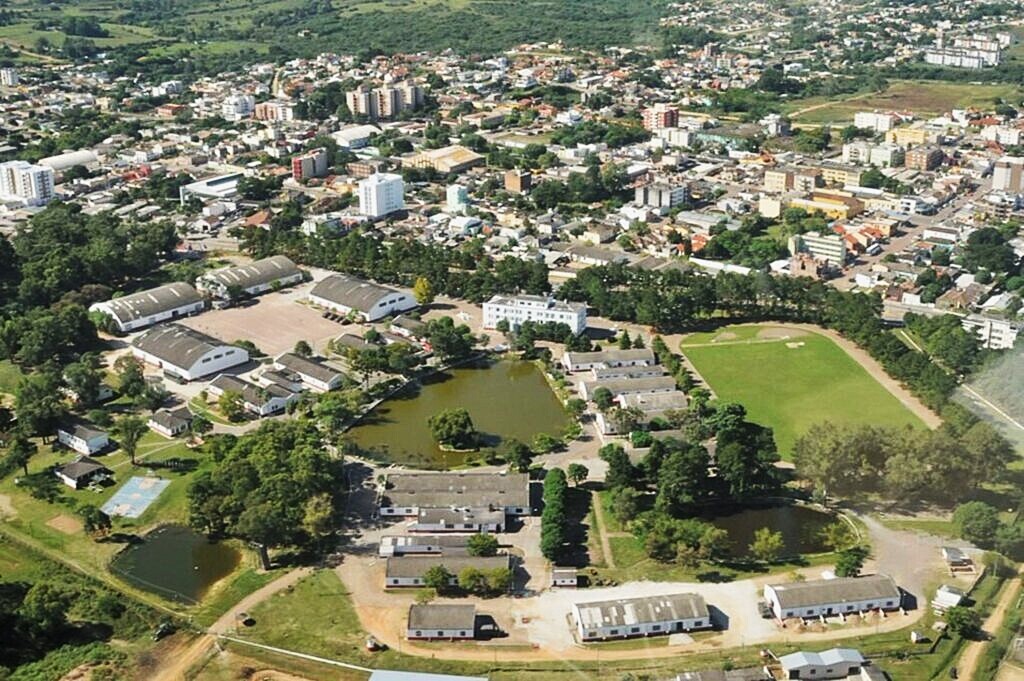 Bagé terá concurso de bolos e show com Renato Borghetti nos 214 anos