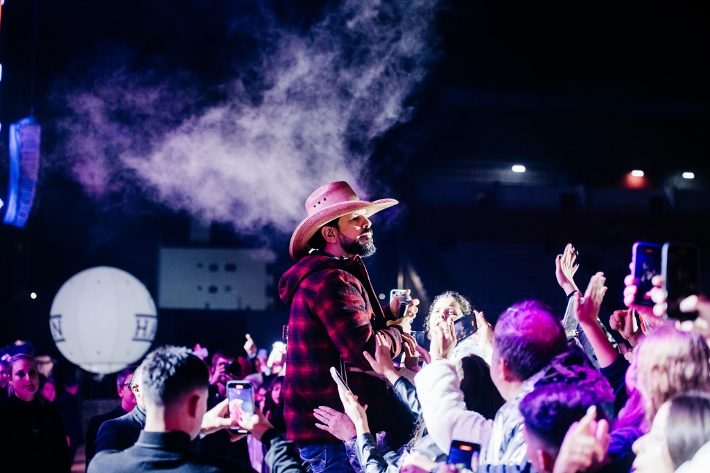 Fernando & Sorocaba animam público na segunda noite de shows nacionais
