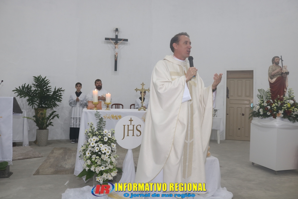 REITOR DA BÁSILICA DE IÇARA CELEBRA A 4ª NOITE DO AVIVAMENTO DA FESTA DE SÃO JOÃO BATISTA EM SÃO JOÃO DO SUL