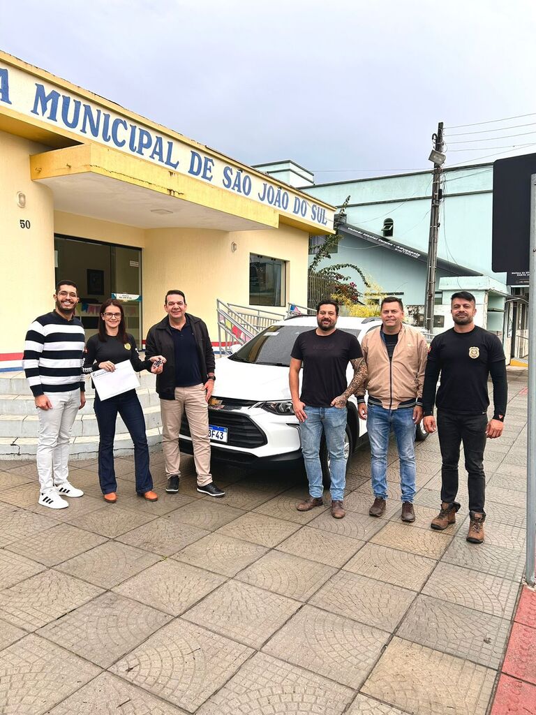 PREFEITURA DE SÃO JOÃO DO SUL REFORÇA A SEGURANÇA PÚBLICA COM A ENTREGA DE VEÍCULO 0KM À POLÍCIA CIVIL