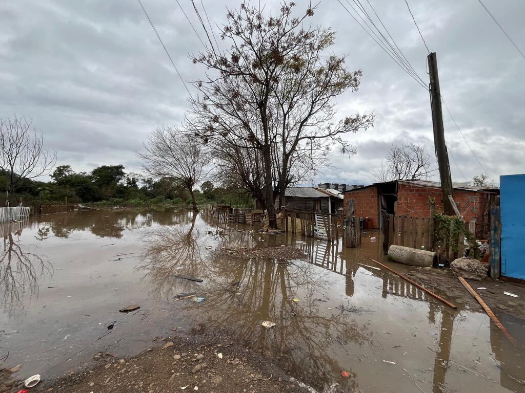 Cheia do Rio Uruguai em Uruguaiana já afeta mais de 140 pessoas