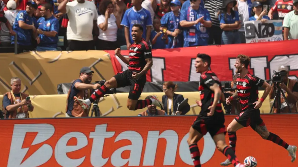 Foto: CHARLY TRIBALLEAU / AFP - Mundial de Clubes 2025: veja os primeiros times classificados para as oitavas de final