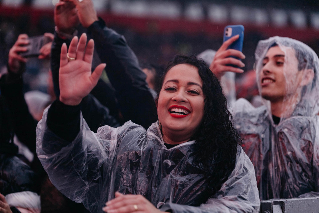 Encerramento leva multidão ao show da Banda Corpo & Alma