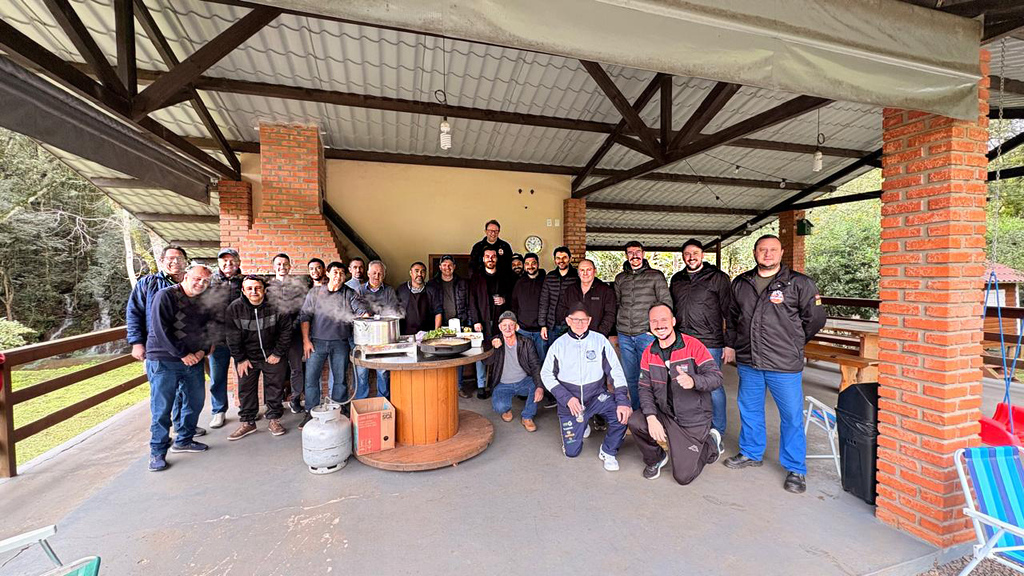 4ª Feijoada Tradicional Fortalece Laços de Amizade em Linha Caravaggio