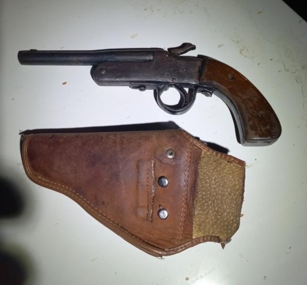 Homem é preso por porte ilegal de arma de fogo em Anita Garibaldi
