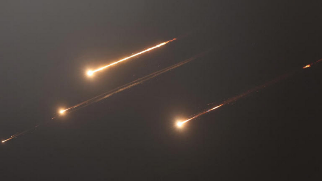  - Trump critica Israel e Irã por quebra de cessar-fogo e exige fim dos ataques
