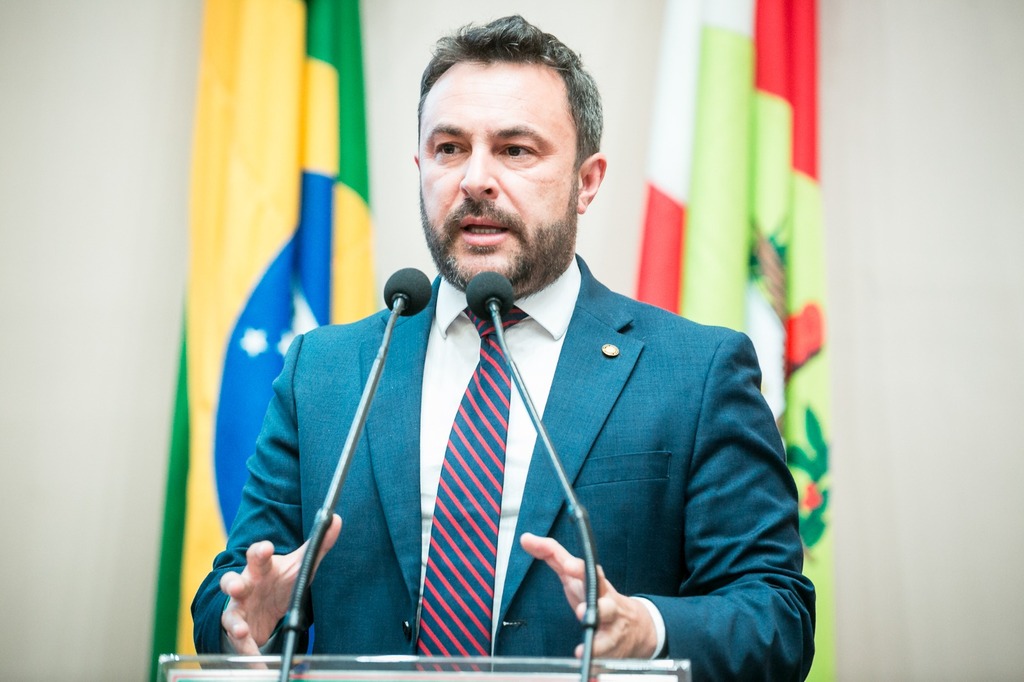 Deputado protocola PL que penaliza quem destrói abrigos de animais