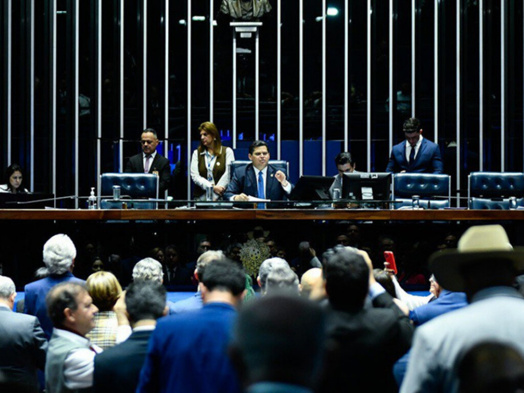 Senado vota PL que propõe aumentar o número de deputados federais de 513 para 531