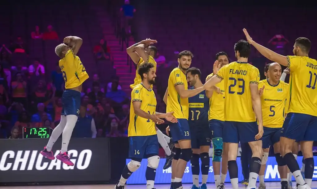 Brasil vence Canadá por 3 sets a 0 na Liga das Nações de Vôlei