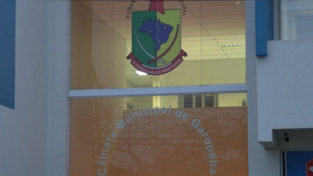 Câmara de Garopaba aprova projeto que proíbe músicas com apologia ao crime e sexualização em eventos públicos para crianças
