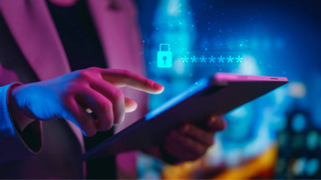 Encontro no teatro debate segurança digital e estratégias contra fraudes virtuais