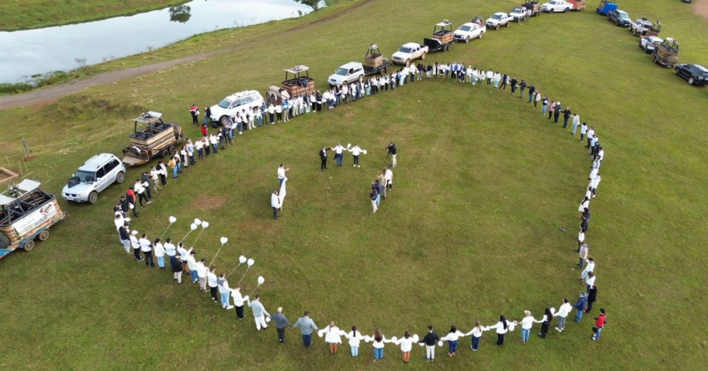 Uma semana após tragédia, vítimas de queda de balão são homenageadas em Praia Grande