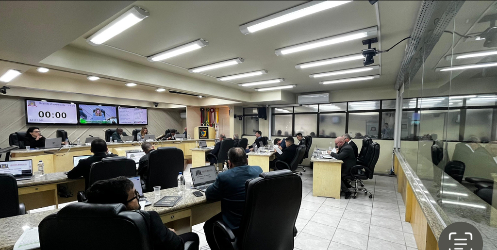 Resumo da 41ª Sessão Ordinária da 20ª Legislatura da Câmara de Criciúma
