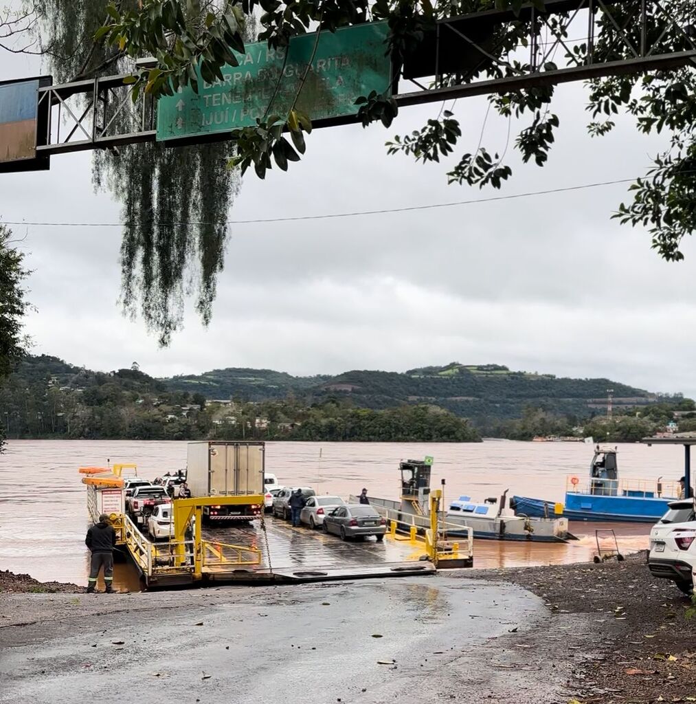 Terça-feira: nível do rio Uruguai e funcionamento da balsa