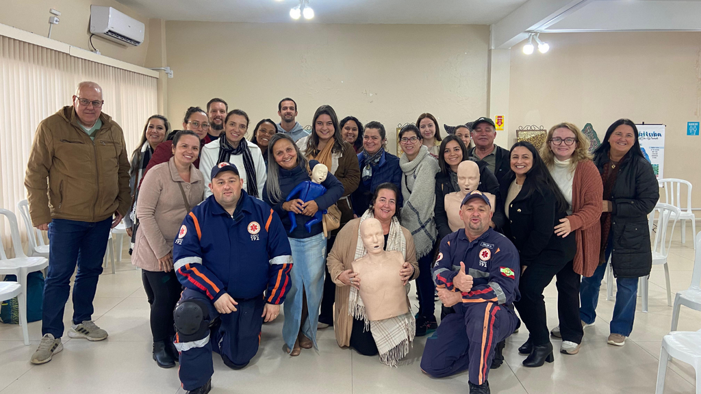 Capacitação em primeiros socorros prepara profissionais da educação de Imbituba