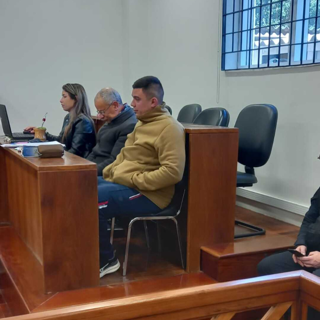 Réu afirma que estava armado apenas para defesa