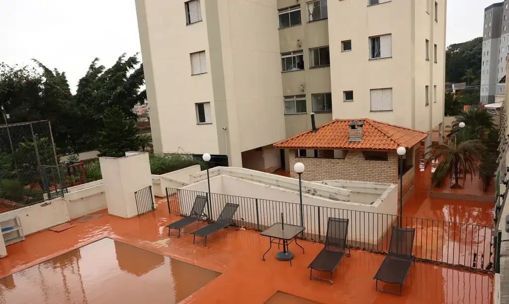 Prefeitura de São Paulo isola área afetada por rompimento de tubulação