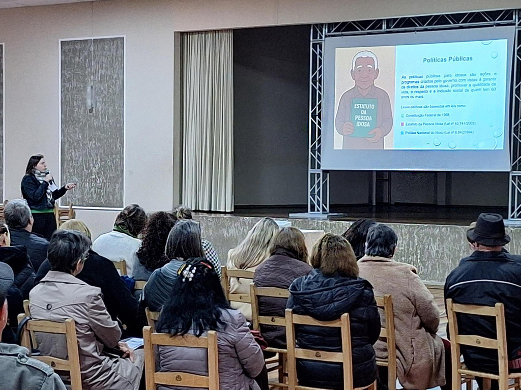 LACERDÓPOLIS REALIZA 3ª CONFERÊNCIA MUNICIPAL DOS DIREITOS DA PESSOA IDOSA