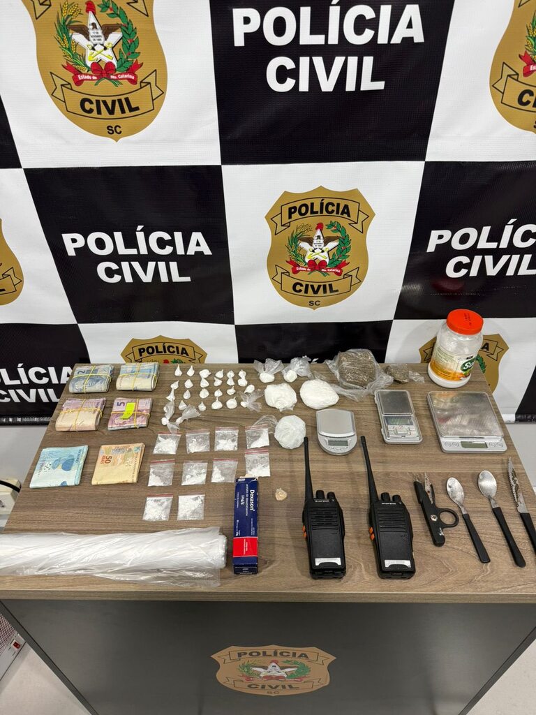 POLÍCIA CIVIL PRENDE HOMEM EM FLAGRANTE PELO CRIME DE TRÁFICO DE DROGAS NA CIDADE DE RODEIO