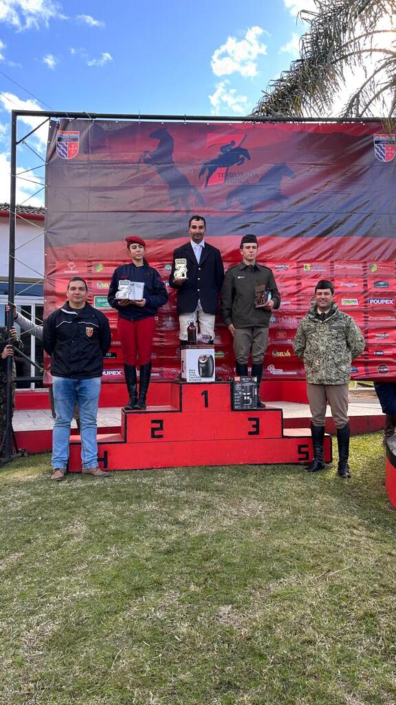 Hipica Triumph se destaca em competição em Livramento