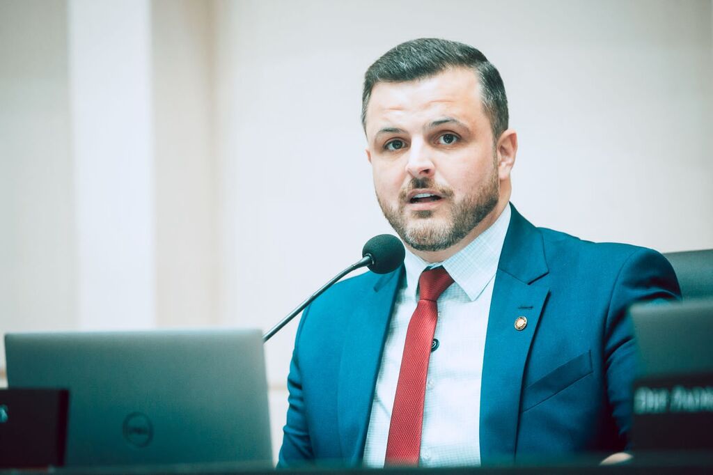 Deputado Lucas Neves instala gabinete móvel em Otacílio Costa nesta sexta e sábado