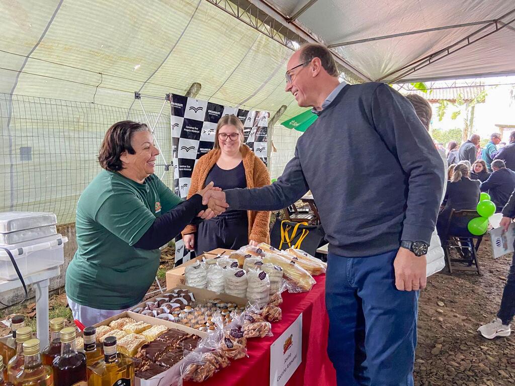 FESTA DO COLONO E AGRICULTOR MOVIMENTA  A COMUNIDADE DO JACARÉ EM TORRES