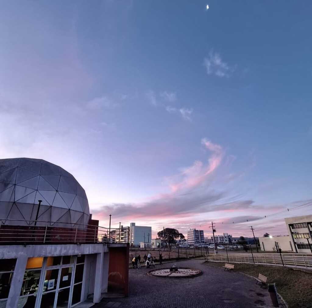 Planetário tem sessão aberta 