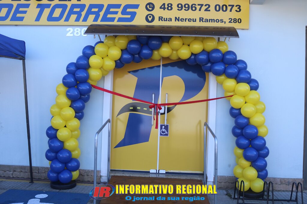 AUTO ESCOLA PASSO DE TORRES INAUGURA NO MUNICÍPIO