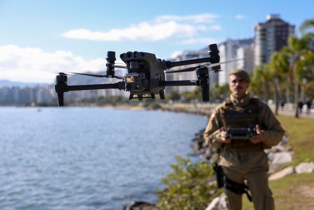 Testes de reconhecimento facial em eventos ganham reforço de drones