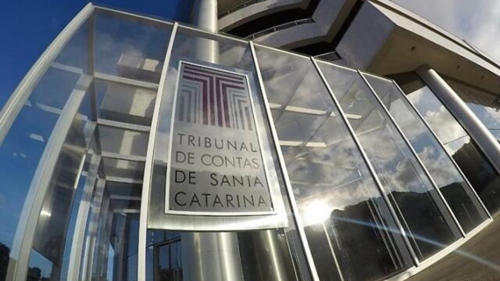 TCE emite alerta a municípios de Santa Catarina por limite de gastos com pessoal e Prefeitura de Garopaba é notificada