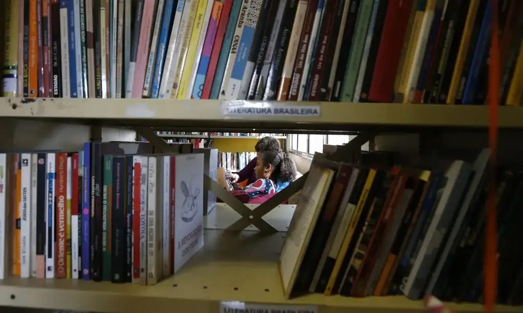 Consulta sobre Plano Nacional do Livro e Leitura vai até 8 de agosto